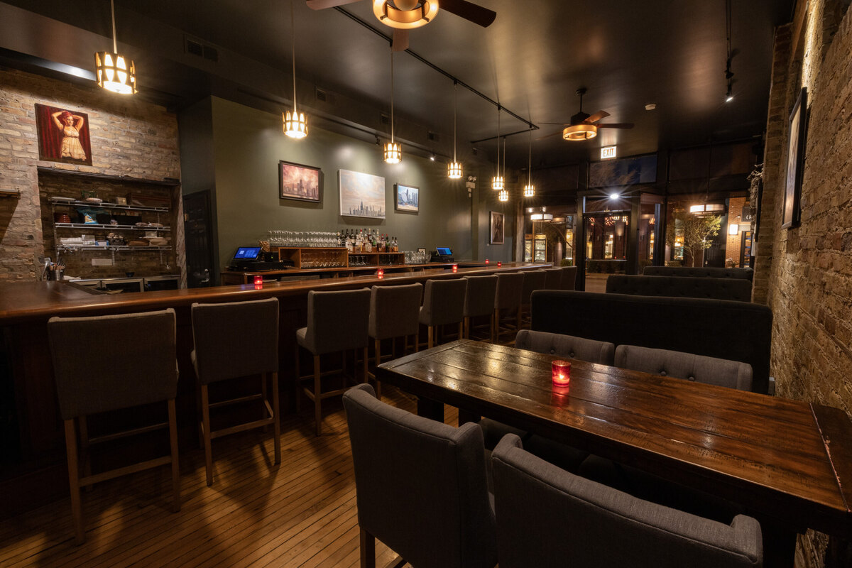 J9 Wine Bar