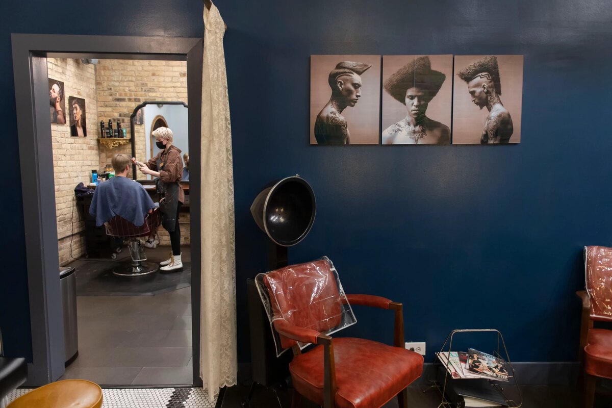Logan Parlor