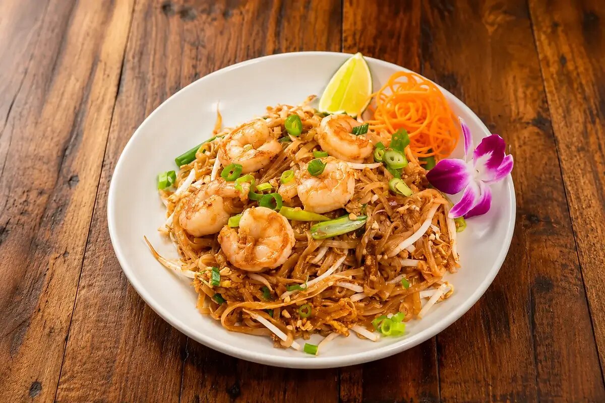 Yor-Yak Sushi & Thai